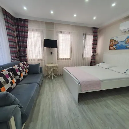Motel para Casais Tirilyenarçiçeğibutikotel *
