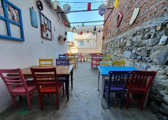 Love hotel Tirilyenarcicegibutikotel *